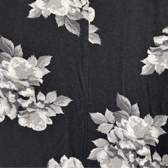 H&M Black White Floral Split Leg Maxi Skirt Women’s Size Medium Bodycon Romantic - Picture 10 of 15